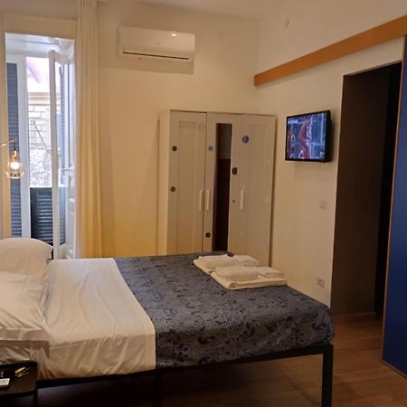 Amedeo Square Bed and Breakfast Neapel Exteriör bild