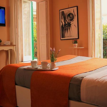 Amedeo Square Bed and Breakfast Neapel Exteriör bild