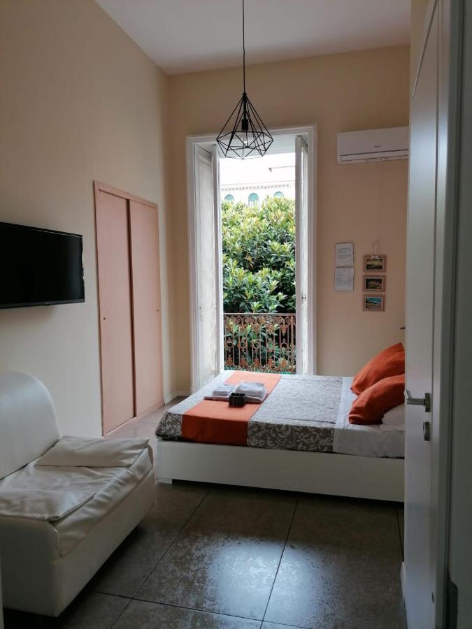 Amedeo Square Bed and Breakfast Neapel Exteriör bild