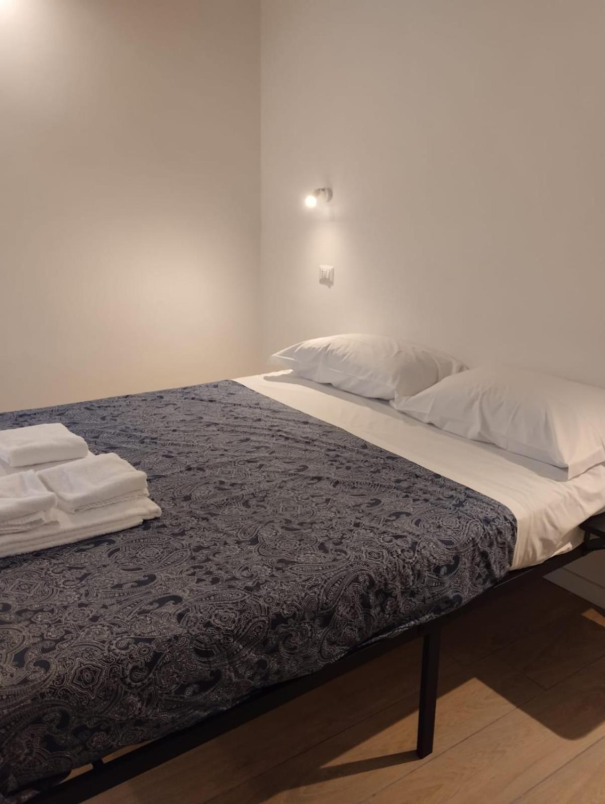 Amedeo Square Bed and Breakfast Neapel Exteriör bild